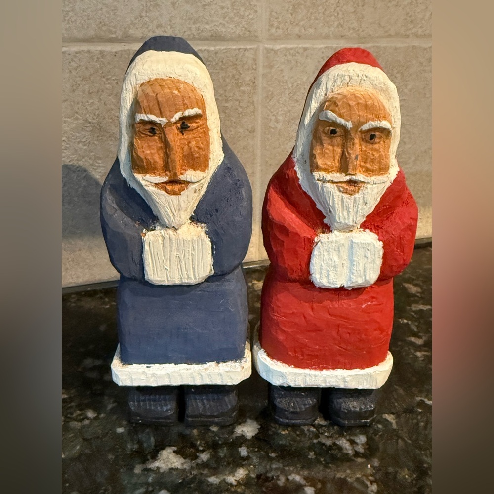 Set Of 2 Folk Art Carved Painted Wood Santa Claus Figure Signed Primitive‎ R